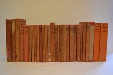 Collection 28 Copies of Left