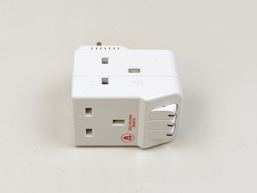 Masterplug three socket - three,