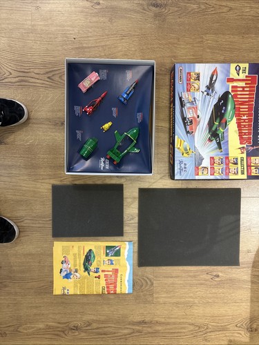 Matchbox thunderbirds 1992 - thunderbirds,