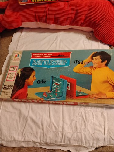 Vintage 1971 battleship - vintage, board