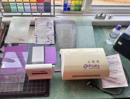 Gemini junior die - junior,