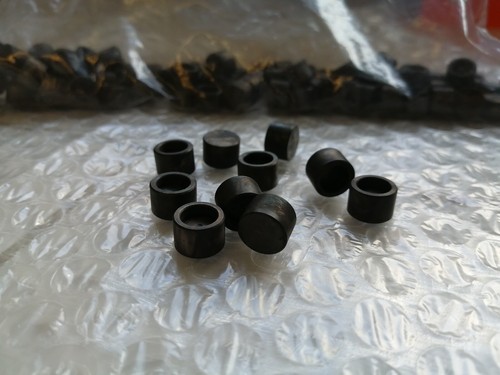 Valve shims top hat tappet - top,