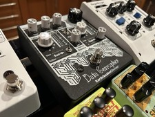 Earthquaker Devices Data Corrupter PLL Synth Fuzz Pedal. Boxed. Excellent 