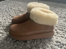 BRAND NEW! Fitflop Shearling