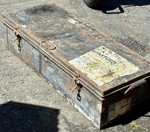 Raf metal trunk 1950 - trunk,