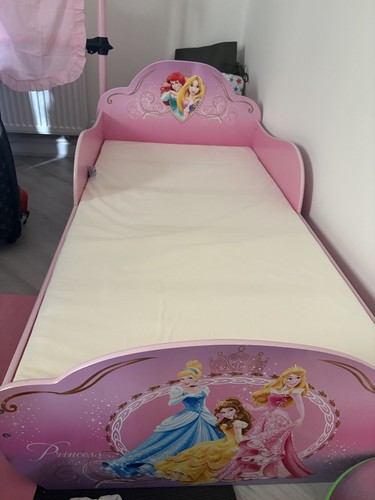 Disney princess bed - , bought