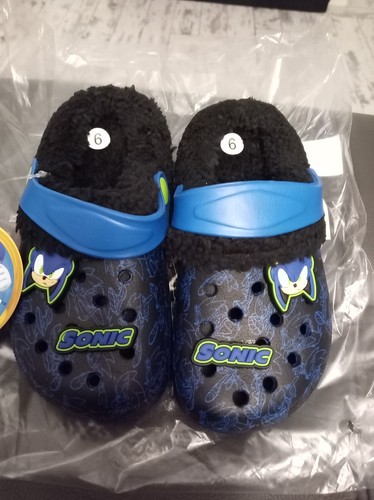 Sonic the hedgehog kids fur - sonic,