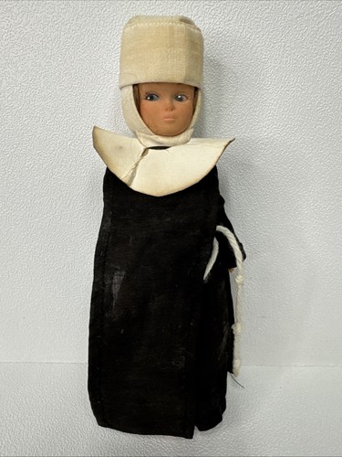 Vintage catholic nun doll - doll, 8”