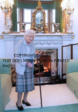 QUEEN ELIZABETH A4 SIZE LAST