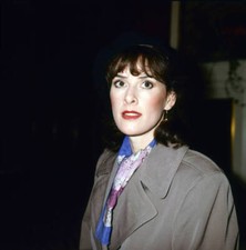 Actress Kirsten Cooke set