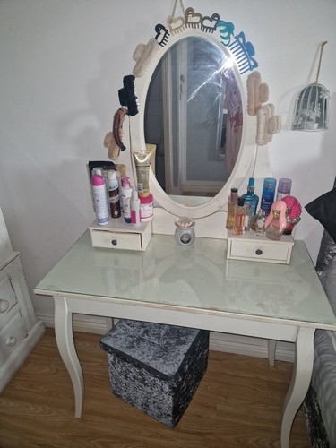 Ikea white hemnes - white,