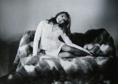 Suzy kendall 5 inch - suzy,