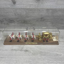 Crescent Toys The Queens
