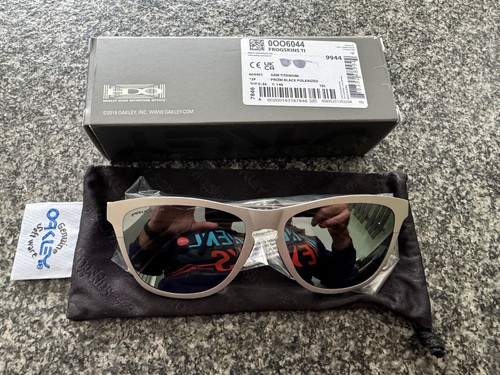 Bnib oakley frogskins - oakley, ti