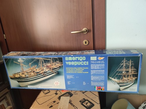 Empty box amerigo vespucci - amerigo,