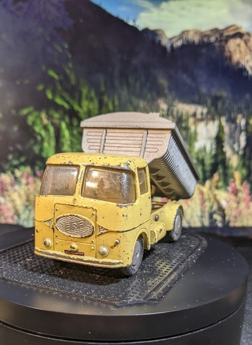 Vintage corgi toys - toys, erf
