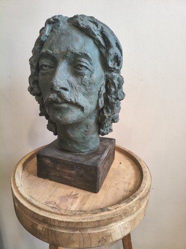 20th century modern bust - century,