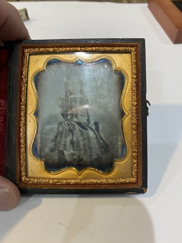 Antique 1800 gold tone tin - gold,