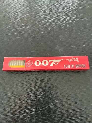 James bond 007 nylon - james,