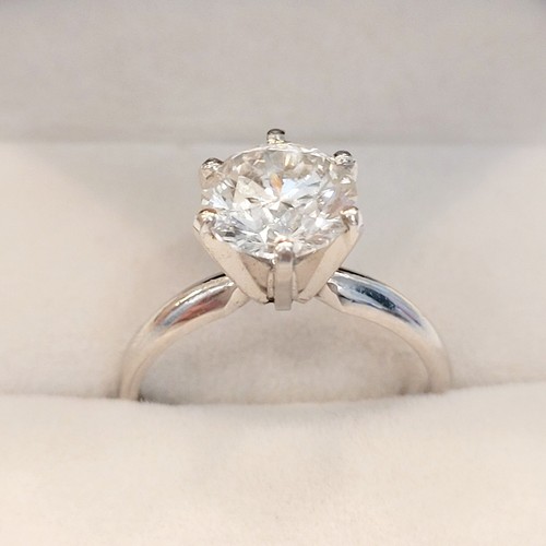 Stunning platinum ct - platinum, 2.47