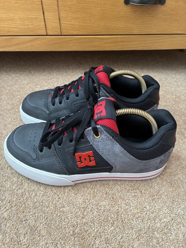 Pure skate shoes size 6 - pure,