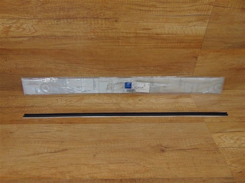 Rear door window - rear,