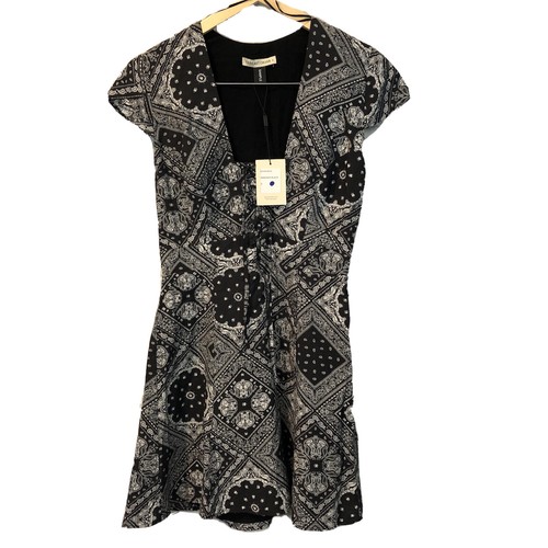 Nwt the east order - east, sz