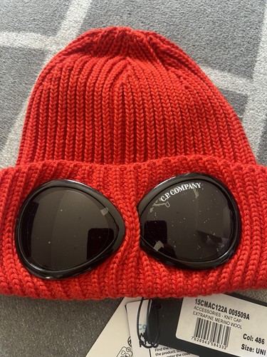 Company goggle beanie - c.p., red