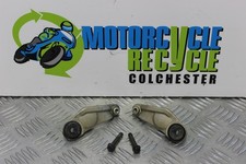 Yamaha R1 5VY Tank Mounts Side