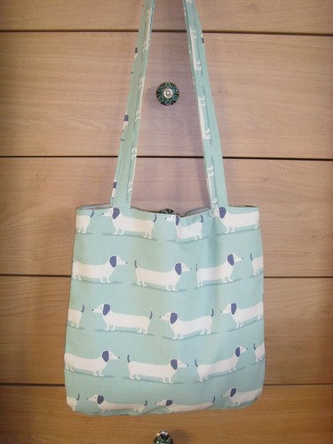 Made blue dachshund - in,