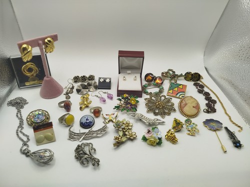 Vintage small jewellery box - vintage,