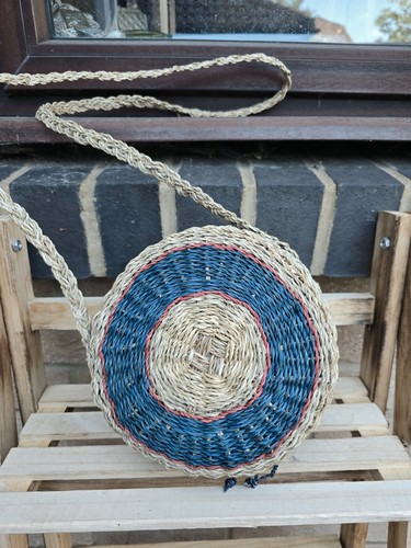 Handwoven round handbag - handwoven,