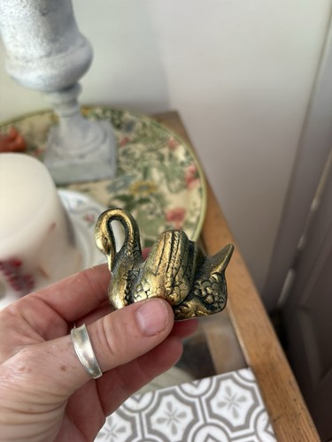 Antique brass swan ornament - brass,