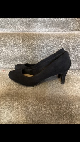 Ladies heeled suede shoes size - shoes,