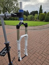 Rockshox Sektor R 140 Tapered Fork 26 Wheel Mountain Bike