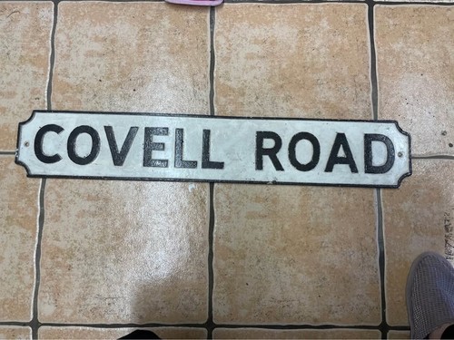 Vintage covell road - road, cast