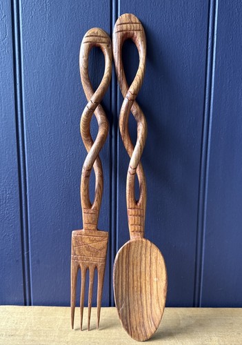 Vtg hand carved wooden - wooden, spoon