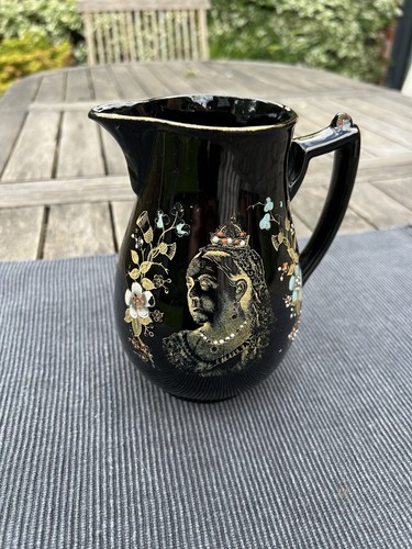 Queen victoria commemorative - victoria,