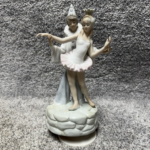Lladro porcelain figurine - lladro,