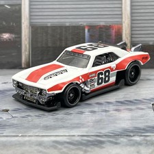 Hot Wheels Custom '68 Camaro White 1:64 Diecast Car [14k]