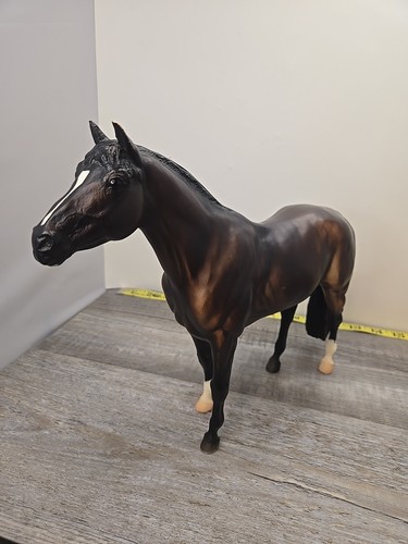 Breyer traditional retired - breyer,