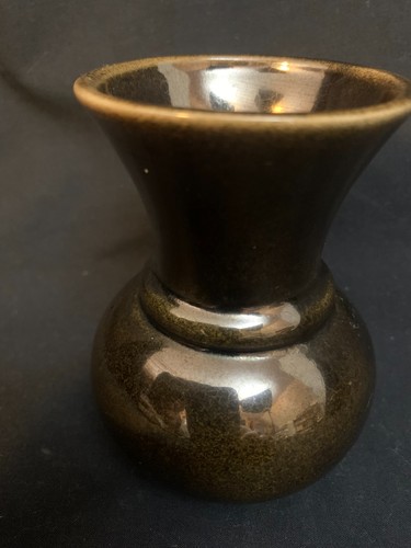 Prinknash pottery vase - pottery,