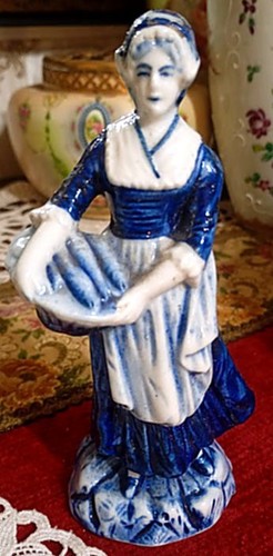 Chinoiserie blue white delft - &,
