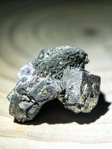 Raw pyrite fool s - raw, fool's