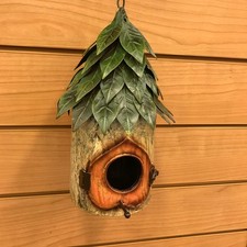Hanging Bird House Leaf Design