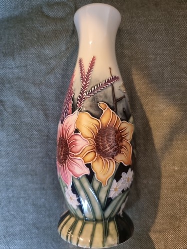 Bud vase old tupton ware - bud,