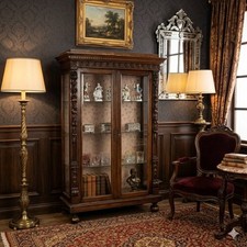 Antique Neo-Baroque Showcase