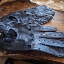 Real Soft  Leather Driving Gloves Size Meduim
