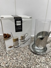 Le Vrai Gourmet pair of Latte