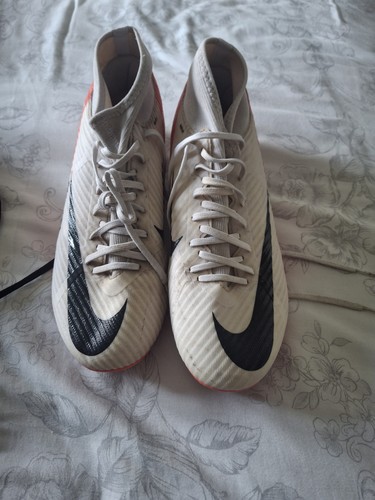 Nike football boots size 5 - football,